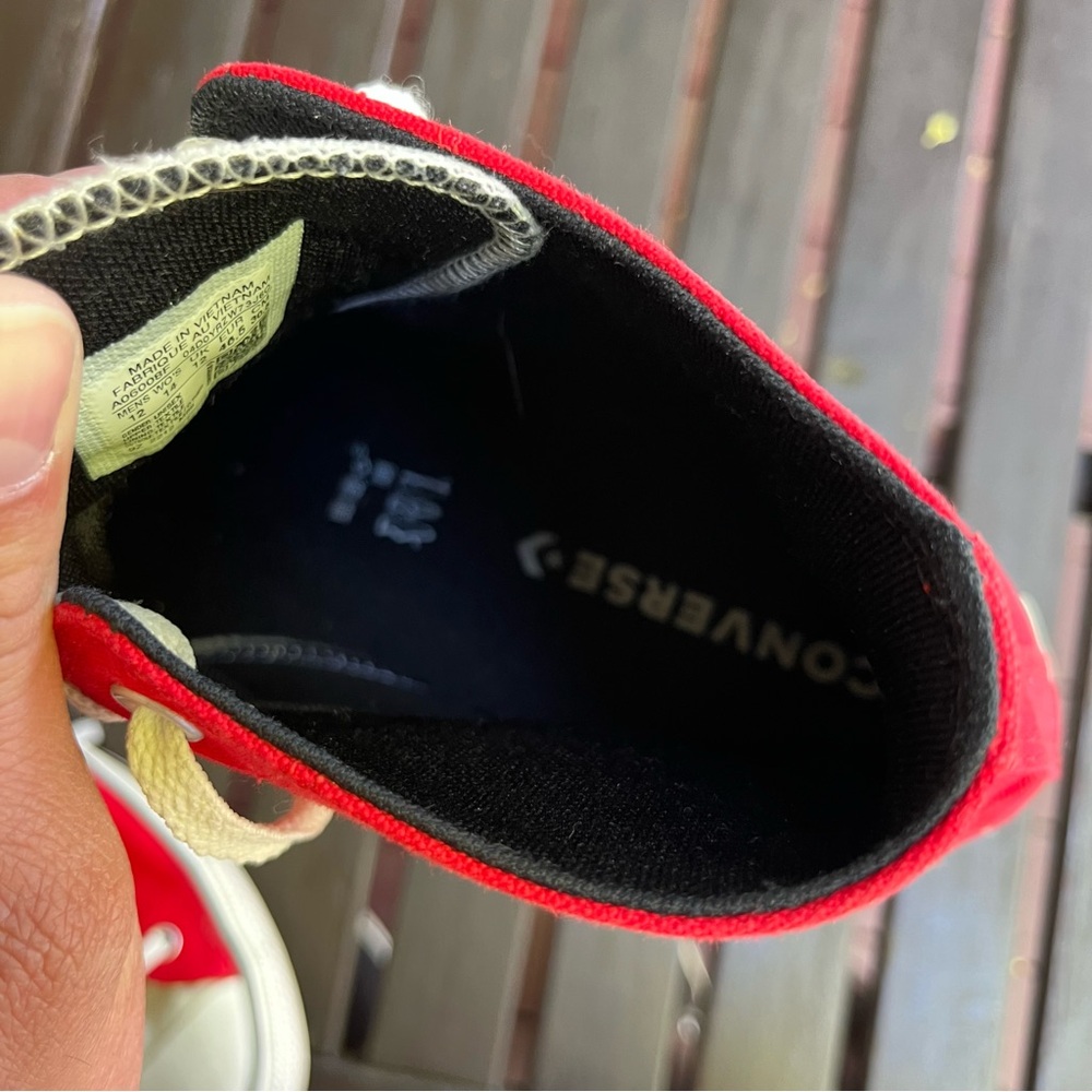 Converse Ctas Hi in Red (12) - Picture 3 of 5